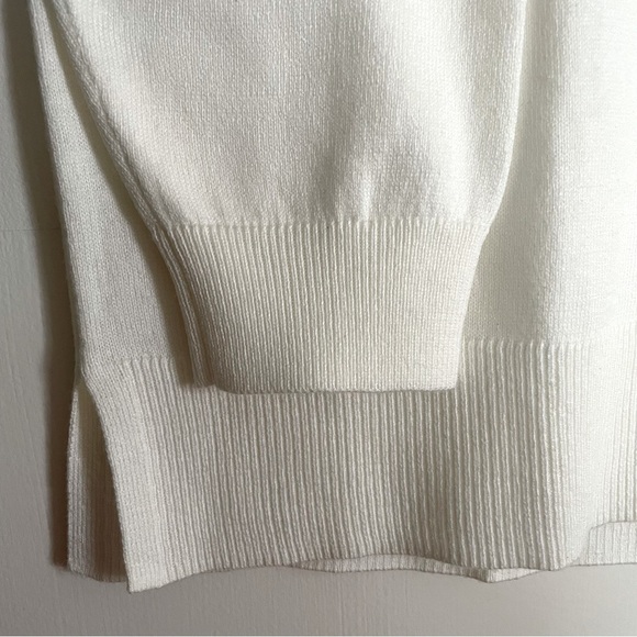NWT Lucky Brand Soft White V-Neck Raglan Sleeve Split Hem Cotton Sweater… - Picture 5 of 13